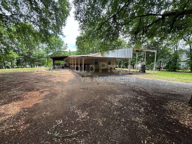 property at 579 Old Speedway Dr NW