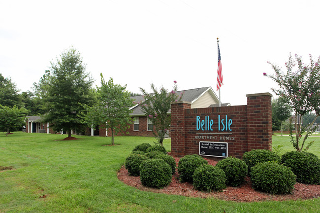 Belle Isle Senior Apartments in Robertsdale, AL - Building Photo - Building Photo