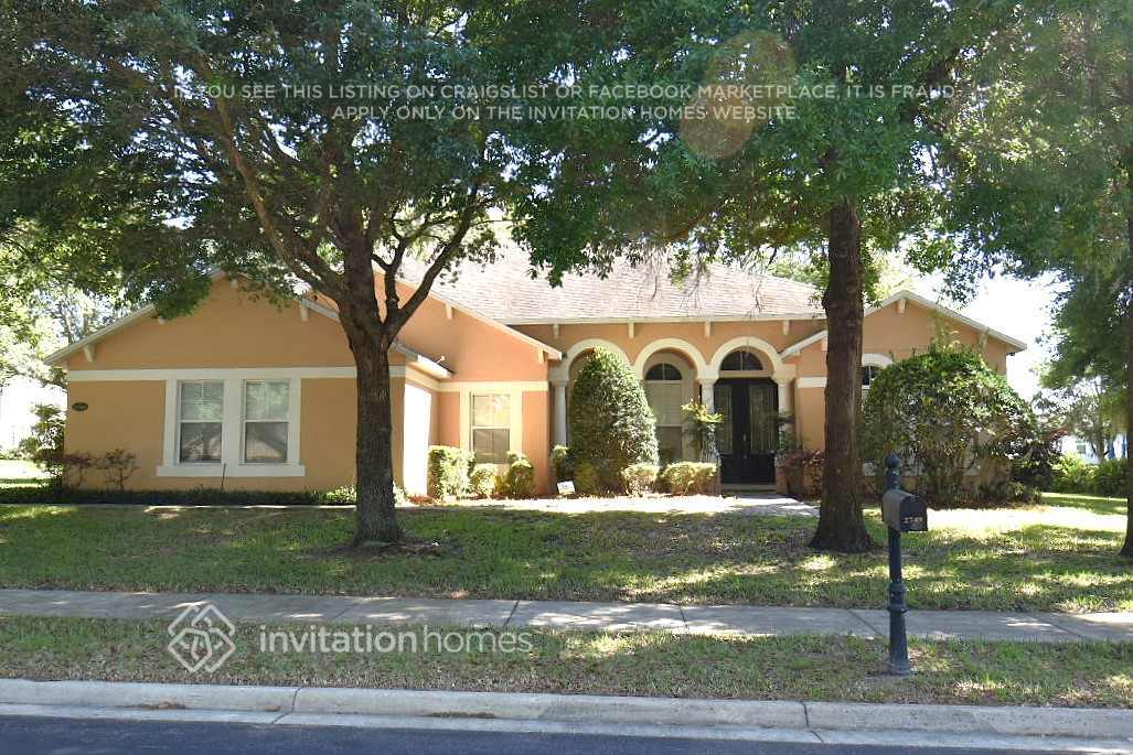 2749 Tree Meadow Loop in Apopka, FL - Foto de edificio
