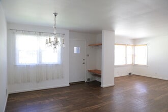 3734 Morton Ave in Brookfield, IL - Building Photo - Building Photo