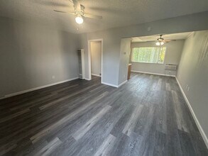 7734 Brentwood Dr in Stockton, CA - Building Photo - Building Photo