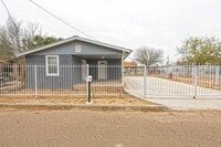 2004 Garza St