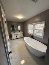 1831 Moore Ave in Anniston, AL - Building Photo - Building Photo