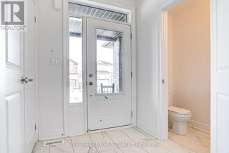 34 Autumn Dr in Wasaga Beach, ON - Building Photo - Building Photo