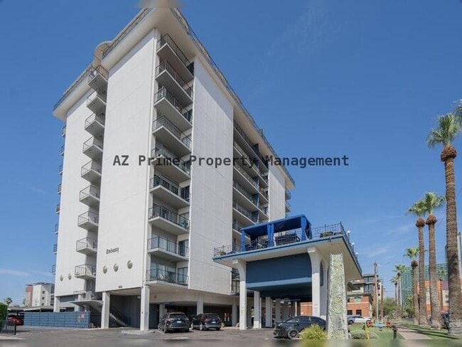 property at 805 N 4th Ave