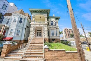 3311 Pleasant Ave in Union City, NJ - Building Photo