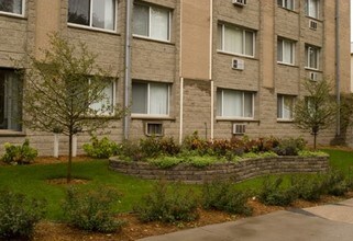 Pillsbury Manor in Minneapolis, MN - Foto de edificio - Building Photo