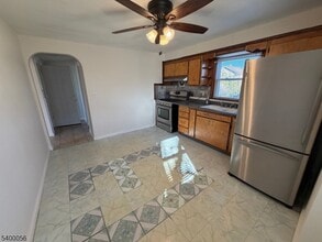 362-366 Preakness Ave in Paterson, NJ - Building Photo - Building Photo