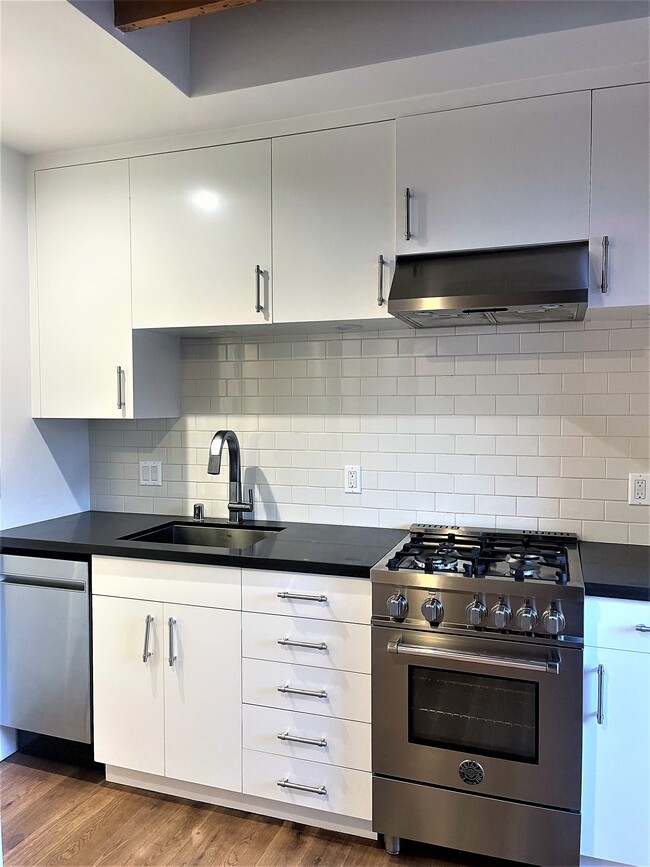 1168 Grant Ave, Unit 1168