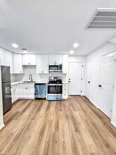 9913 Porto Rico Rd in Houston, TX - Building Photo - Building Photo