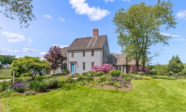 7 Weir Street Extension in Hingham, MA - Building Photo - Building Photo