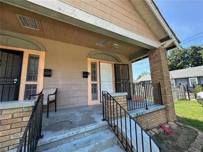 4950 Venus St in New Orleans, LA - Building Photo - Building Photo