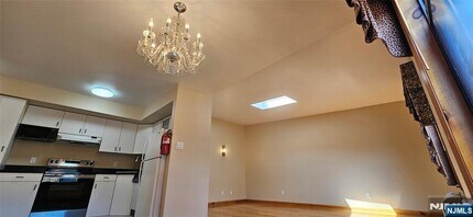 416 68th St in Guttenberg, NJ - Building Photo - Building Photo
