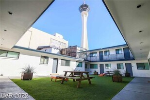 2201 Fairfield Ave in Las Vegas, NV - Building Photo