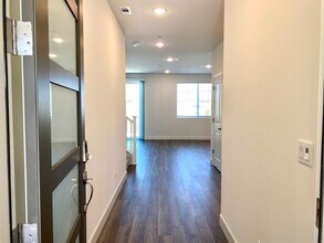 8169 Oxbow Lndg Lp in Roseville, CA - Building Photo - Building Photo