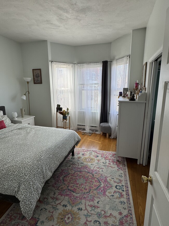 608 Dorchester Ave, Unit 2 in Boston, MA - Building Photo - Building Photo