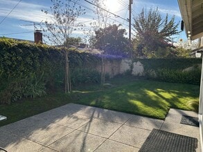 256 S Linhaven Cir in Anaheim, CA - Building Photo - Building Photo