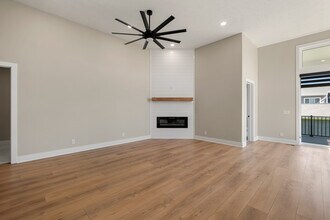 5901 N 159th Cir in Omaha, NE - Building Photo - Building Photo