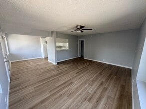 15726 Passage Ave in Paramount, CA - Building Photo - Building Photo