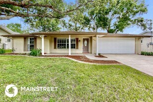 7750 Cayuga Dr in New Port Richey, FL - Building Photo