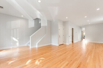 2234 W Melrose St in Chicago, IL - Building Photo - Building Photo
