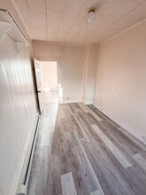 22 Gold St in Waterville, ME - Foto de edificio - Building Photo