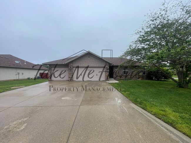 650 Adam Avenue in Republic, MO - Building Photo - Building Photo