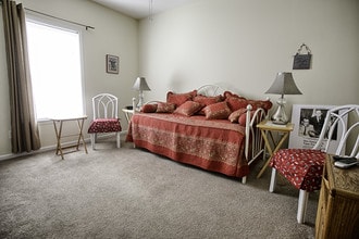 Walden Chase Apartments in Tuscaloosa, AL - Foto de edificio - Building Photo