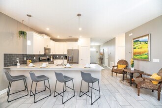 9030 Stinger Dr in Davenport, FL - Building Photo - Building Photo