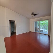 711 SW 111th Way in Pembroke Pines, FL - Building Photo - Building Photo