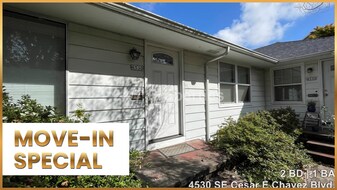 4530 SE Cesar Estrada Chavez Blvd in Portland, OR - Building Photo