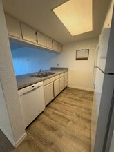 4008 Oakview Dr in Port Charlotte, FL - Building Photo - Building Photo