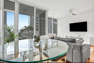145 2nd Ave S, Unit 619 in St. Petersburg, FL - Building Photo - Building Photo