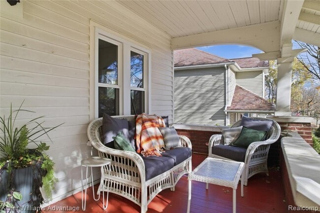 101 Base Line Rd in Northville, MI - Building Photo - Building Photo