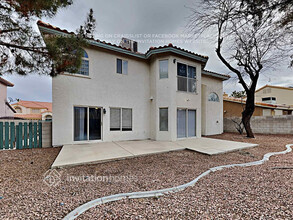 3909 White Castle St in Las Vegas, NV - Foto de edificio - Building Photo