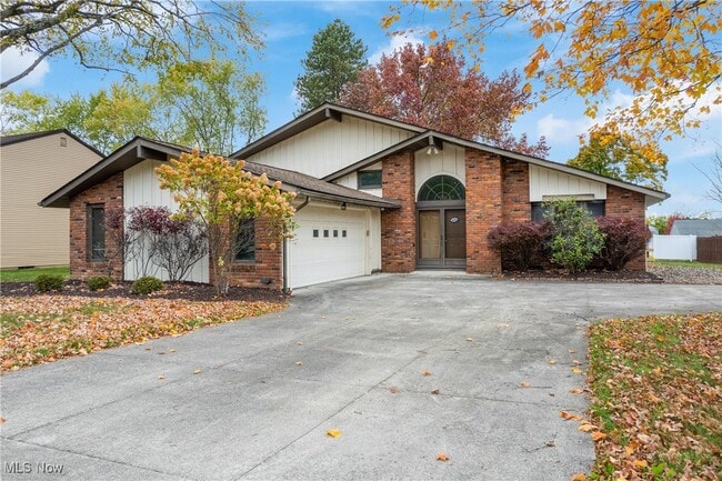 16982 Bob White Cir in Strongsville, OH - Building Photo - Building Photo