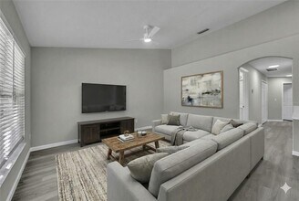 782 LINCOLN Pky in Oviedo, FL - Foto de edificio - Building Photo