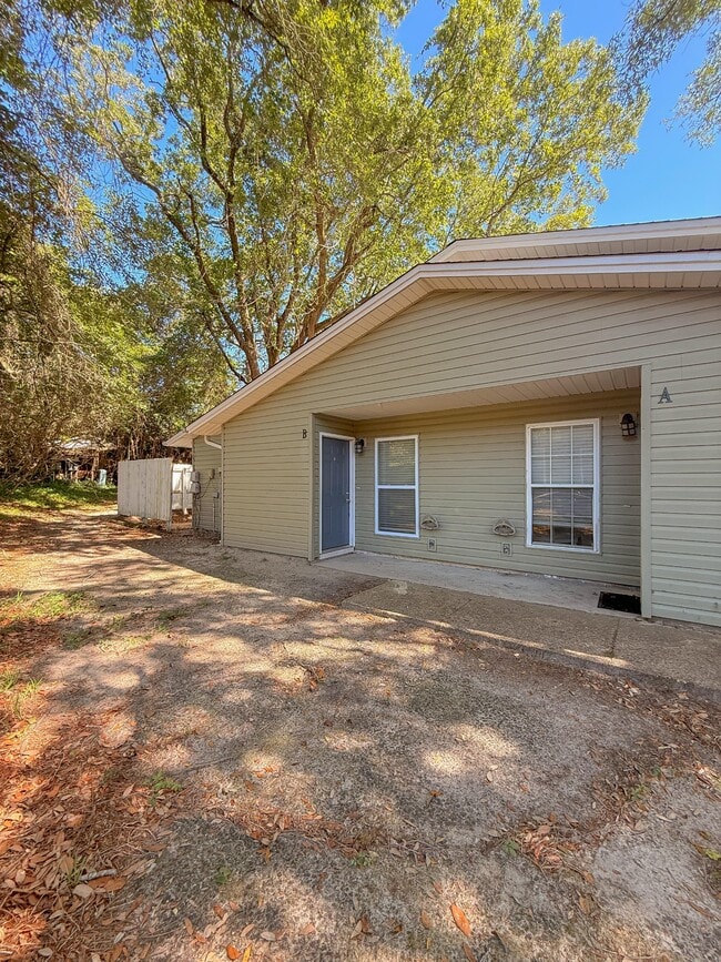 property at 8390 Country Walk Dr