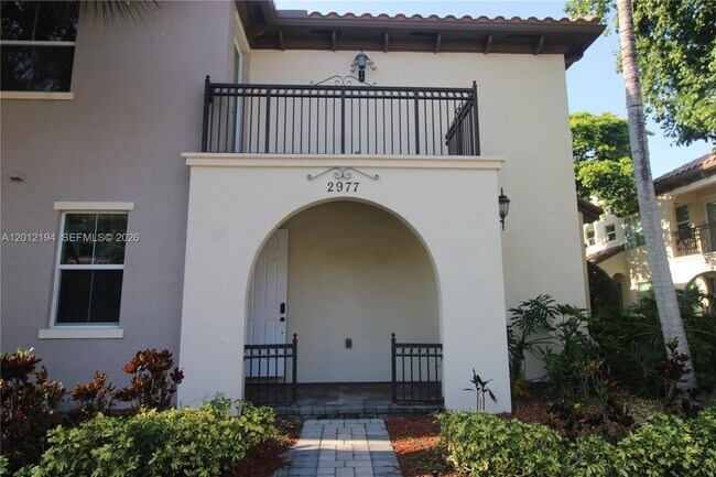 2977 Solano Ave in Hollywood, FL - Building Photo - Building Photo