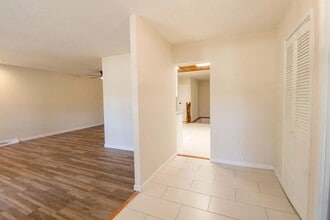 1677 N State Hwy CC in Nixa, MO - Building Photo - Building Photo