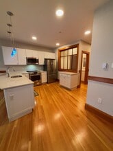 609 Main St in Laconia, NH - Building Photo - Building Photo