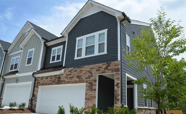 2002 Chipley Dr in Cary, NC - Building Photo - Building Photo