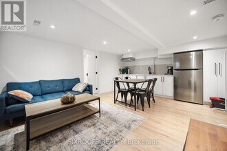 41 Dunkirk Rd in Toronto, ON - Building Photo - Building Photo