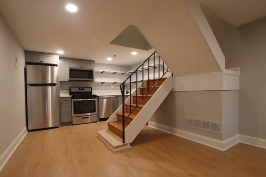 2034 Mt Vernon St in Philadelphia, PA - Building Photo