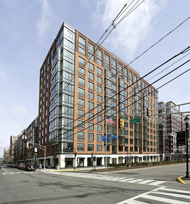 1100 Maxwell Place in Hoboken, NJ - Building Photo - Building Photo