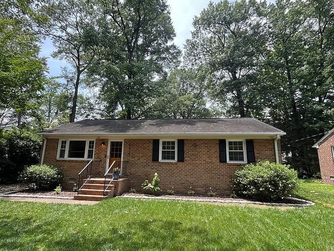 property at 5414 Hawthorne Pl
