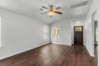 825 Heritage Springs Trail in Round Rock, TX - Building Photo - Building Photo