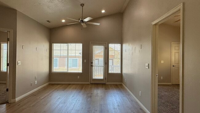 1174 s. Meadow Fork Rd. #6, Unit Bed 3 in Provo, UT - Building Photo - Building Photo