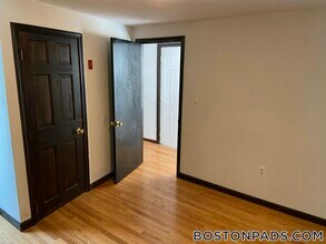 8 Shepard St in Boston, MA - Building Photo - Building Photo