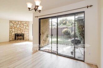 6797 Lambert Way in San Diego, CA - Building Photo - Building Photo